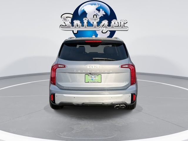 Used 2024 Silver Kia S image 8