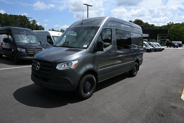 2026 Mercedes-Benz Sprinter Crew Van 2500 Standard Roof I4 Diesel HO 144