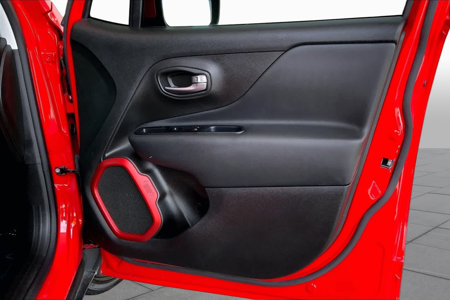 Used 2022 Colorado Red Clearcoat Jeep (RED) Edition image 23