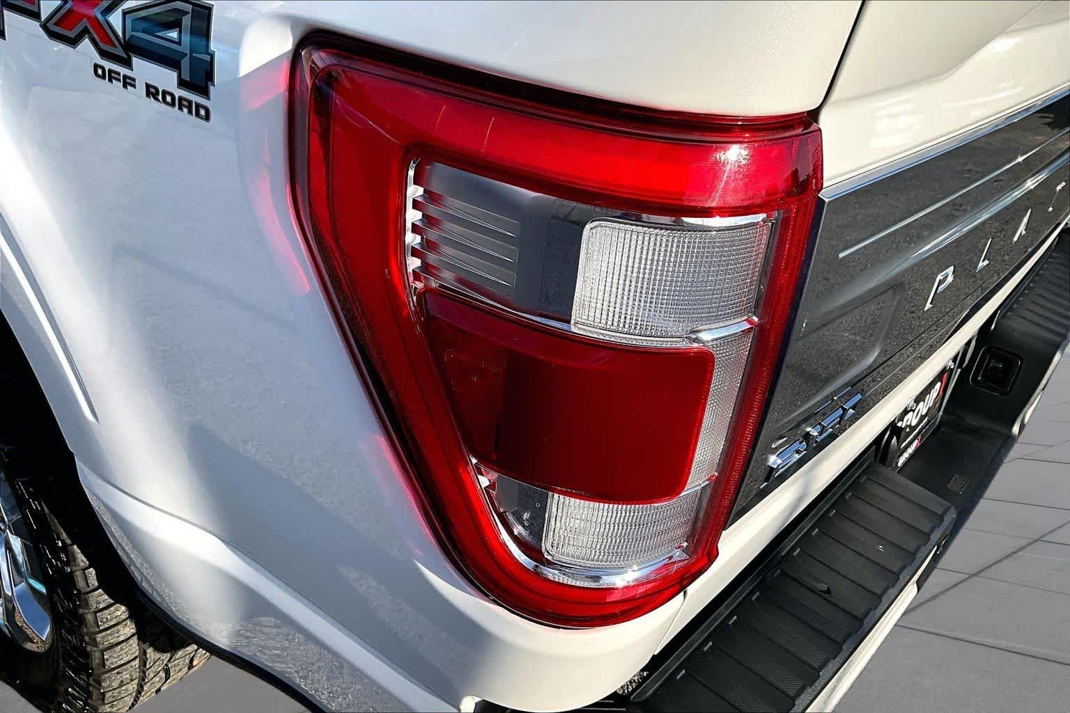 Used 2023 Star White Metallic Tri-Coat Ford Platinum image 29