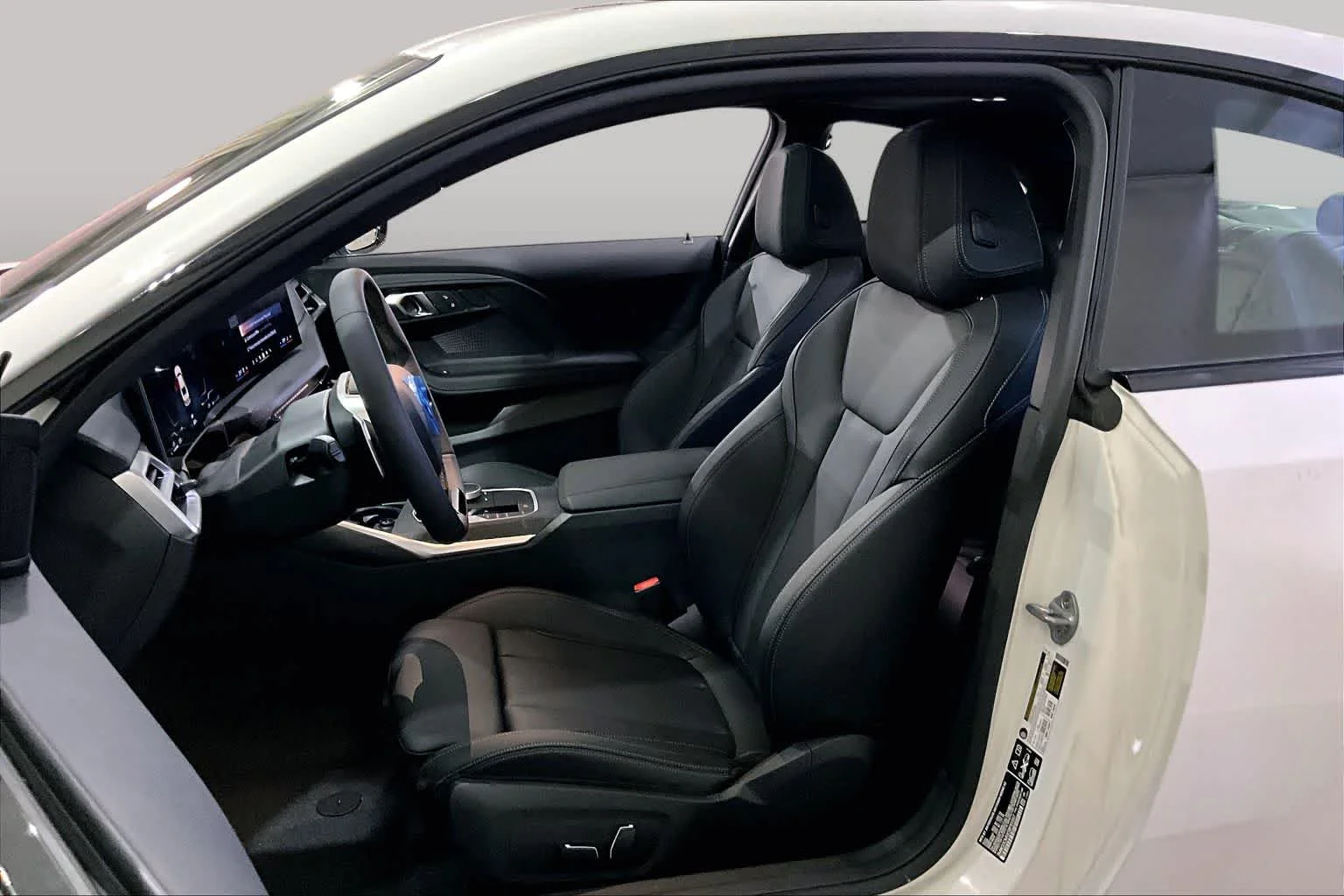 2025 BMW 2 Series 230i - Photo 13