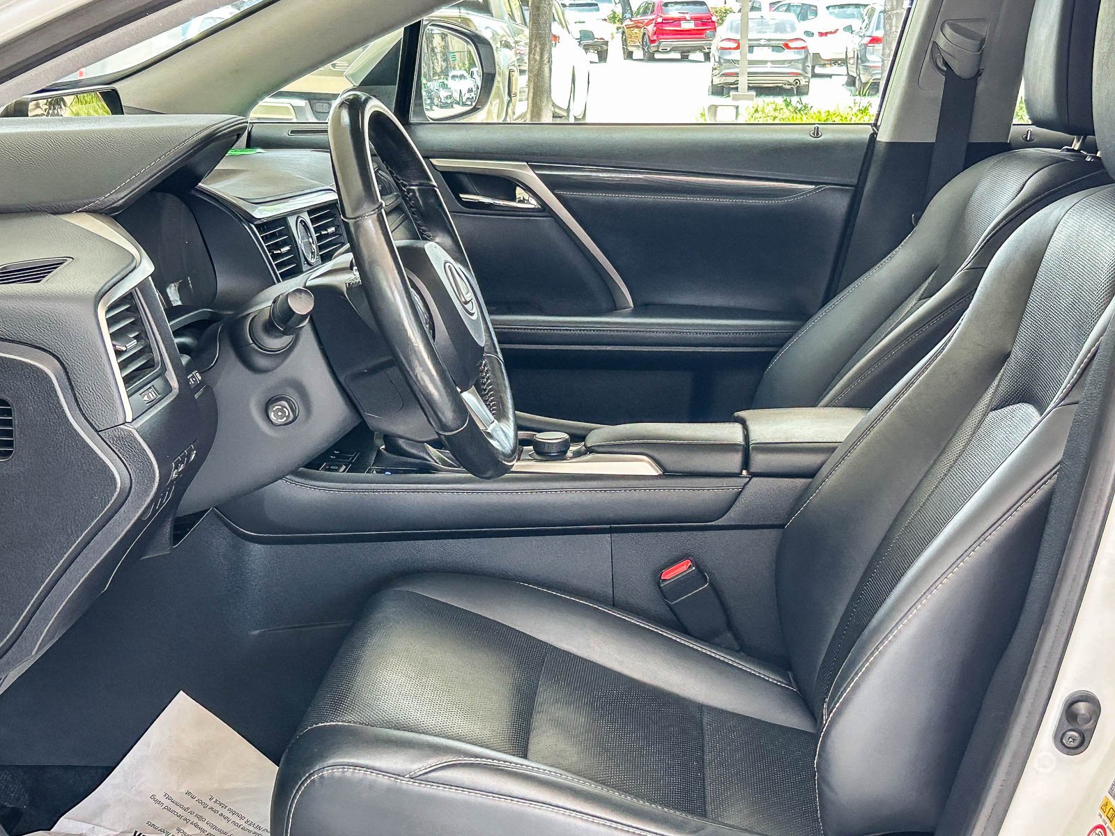 Used 2019 EMINENT WHITE PEA Lexus RX 450H image 17