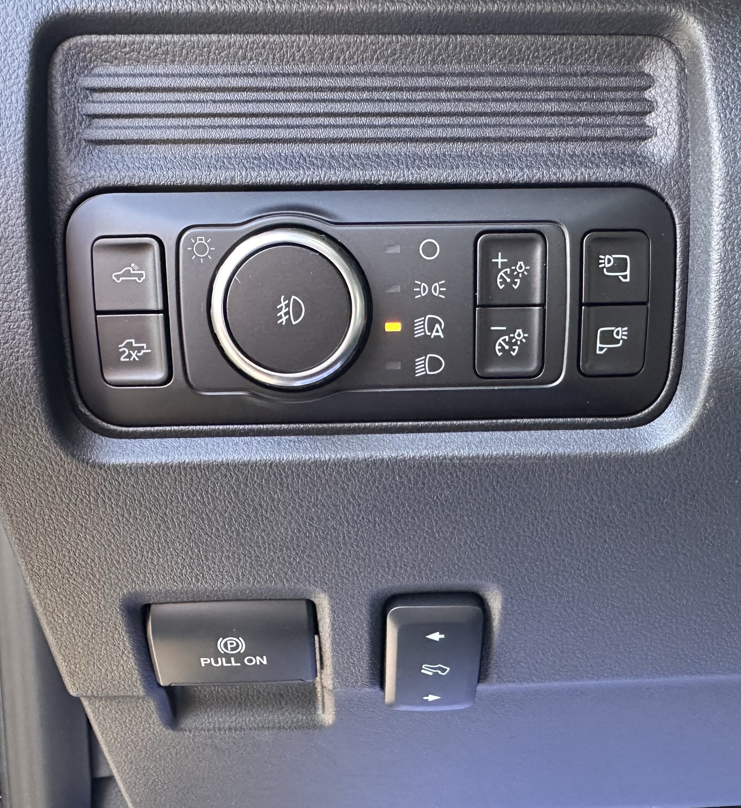 New 2026 Oxford White Ford F-250® Lariat® image 19