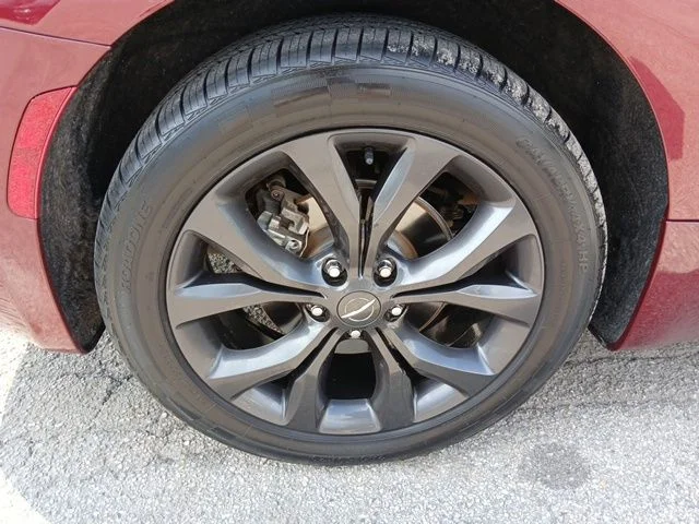 Used 2020 Red Chrysler Touring L Plus image 12