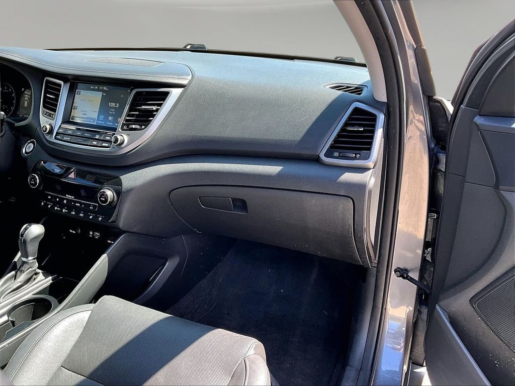 Used 2016 Gray Hyundai Limited image 28