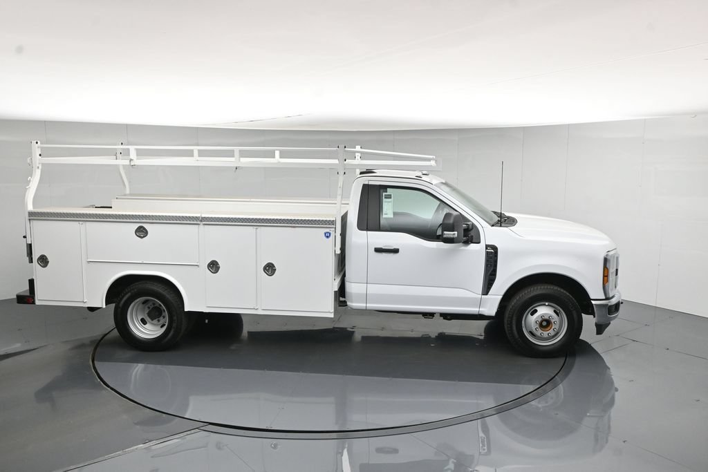 New 2026 Oxford White Ford XL image 57