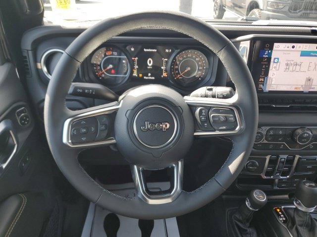 New 2027 Black Clear-Coat Paint Jeep Sahara image 19