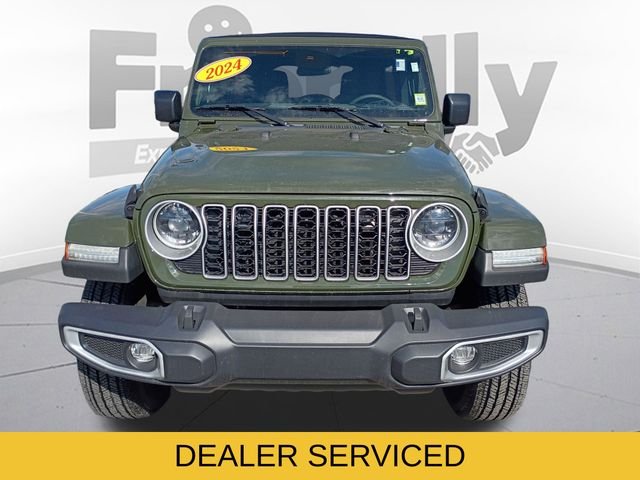 Used 2024 Green Jeep Sahara image 2