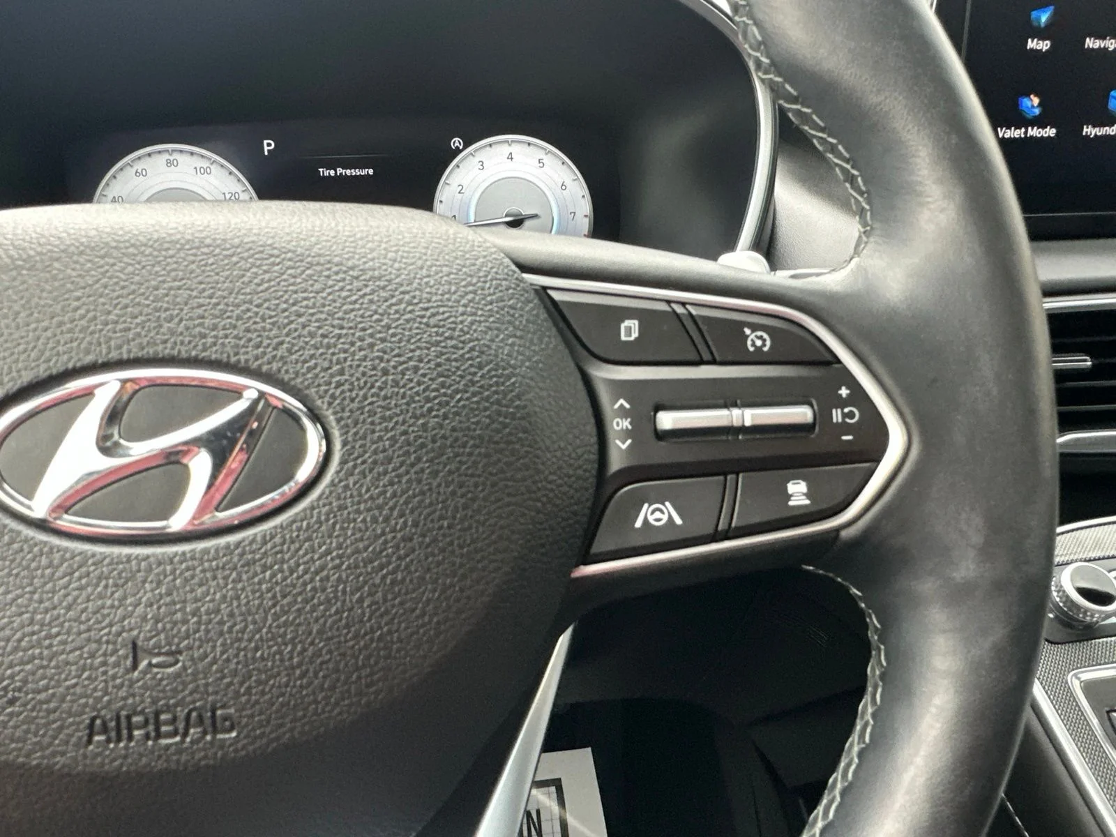 Used 2023 Black Hyundai Limited image 60