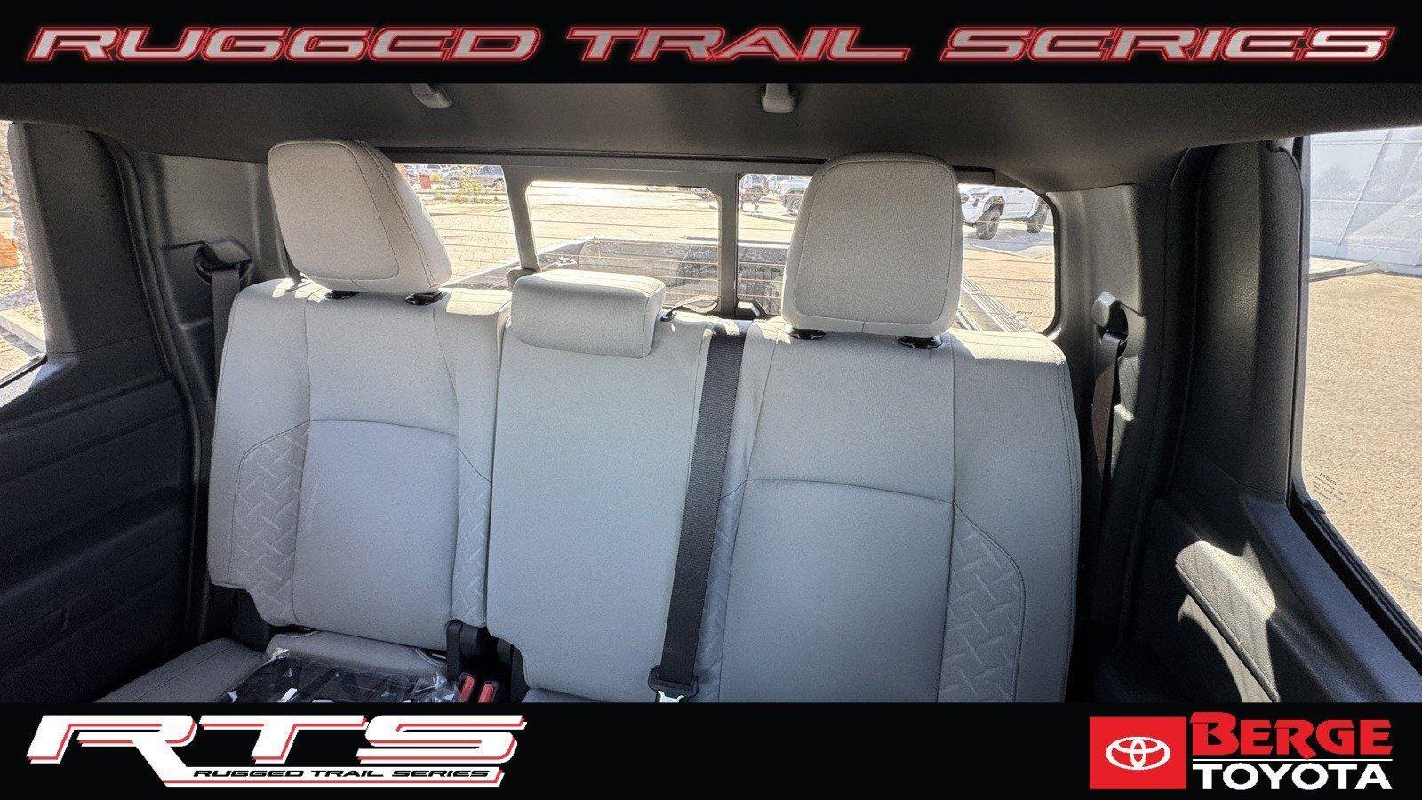 2025 Toyota Tacoma SR5 - Photo 23