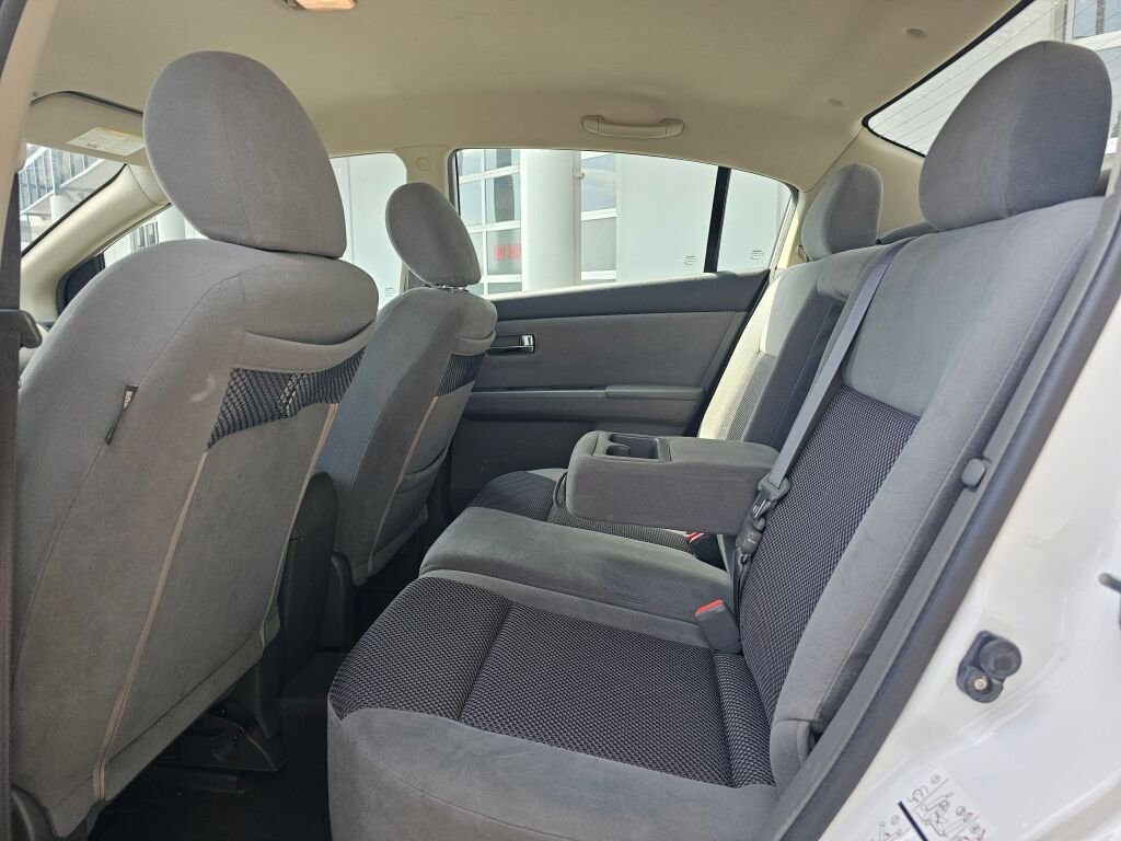 Used 2007  Nissan 2.0 image 15