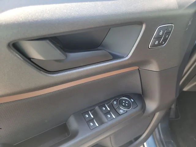 New 2026 Azure Gray Metallic Ford Outer Banks image 17