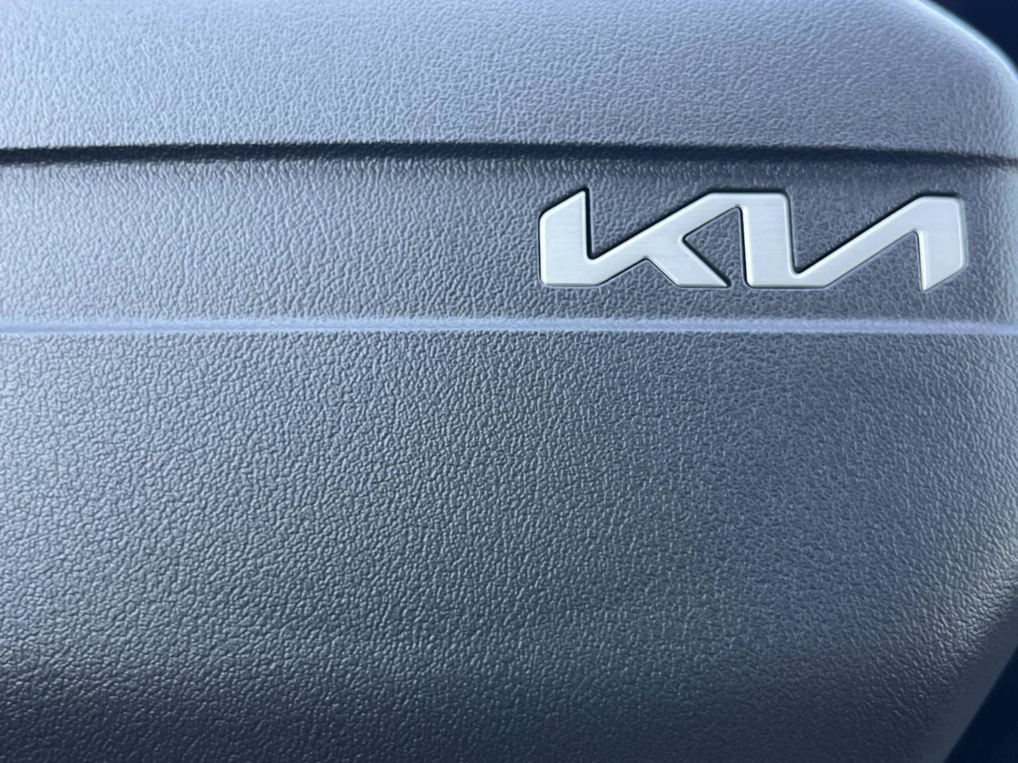 New 2027 Pale Gray Kia X-Line S image 27