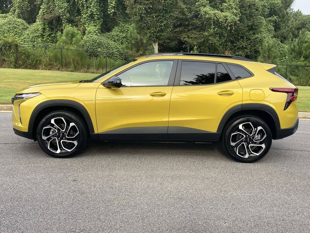 Certified Used 2025 Nitro Yellow Chevrolet 2RS image 9