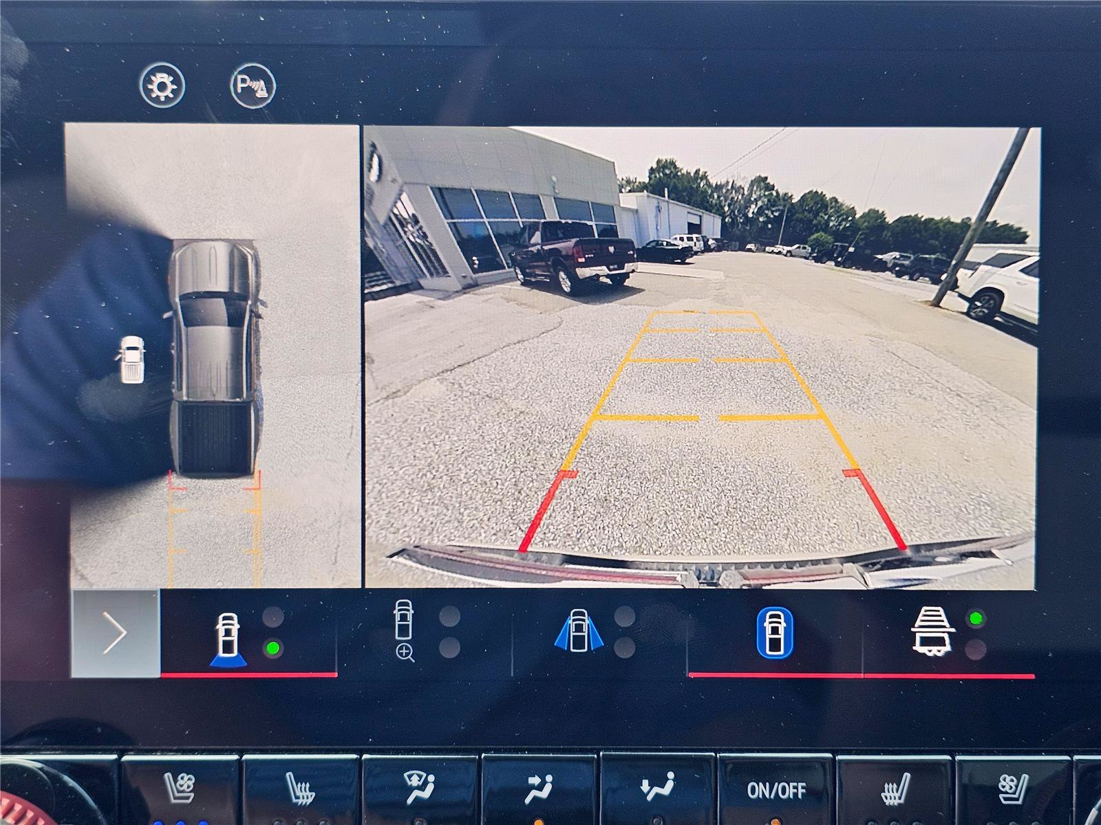2023 GMC Canyon AT4X - Photo 30