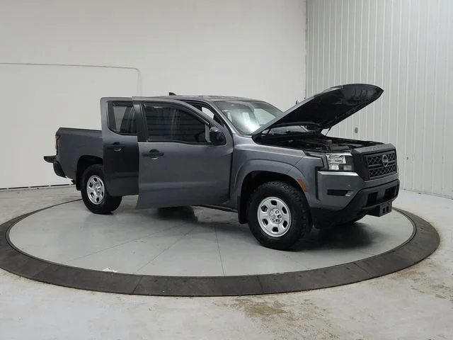 Used 2022 Gray Nissan S image 10