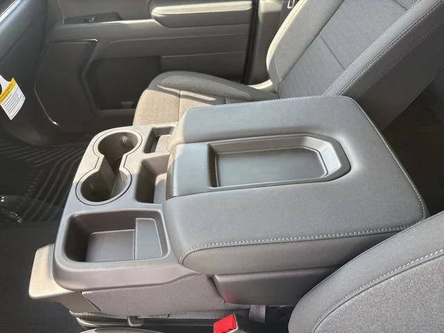 New 2026 Summit White GMC SLE image 32