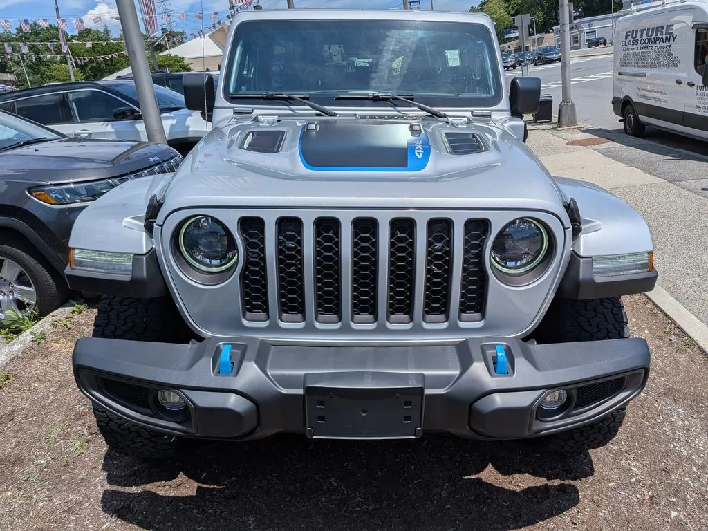Used 2023 Silver Jeep Rubicon 4xe image 3