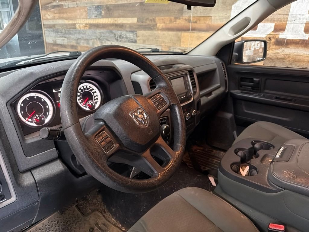 Used 2014 Bright White Clearcoat Ram Tradesman image 9