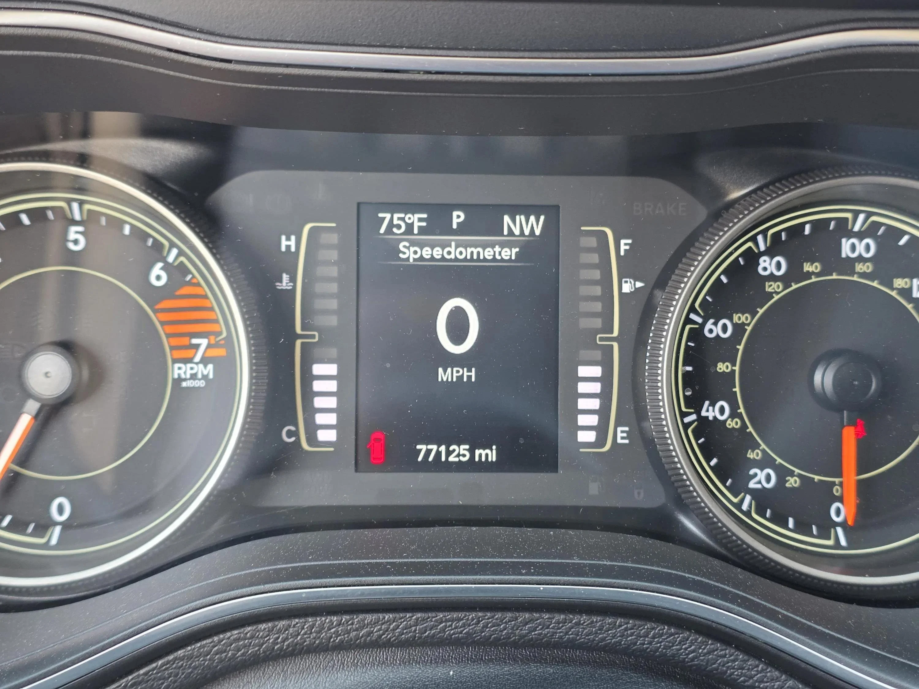 Used 2019 Diamond Black Crystal Pearlcoat Jeep Latitude Plus image 34