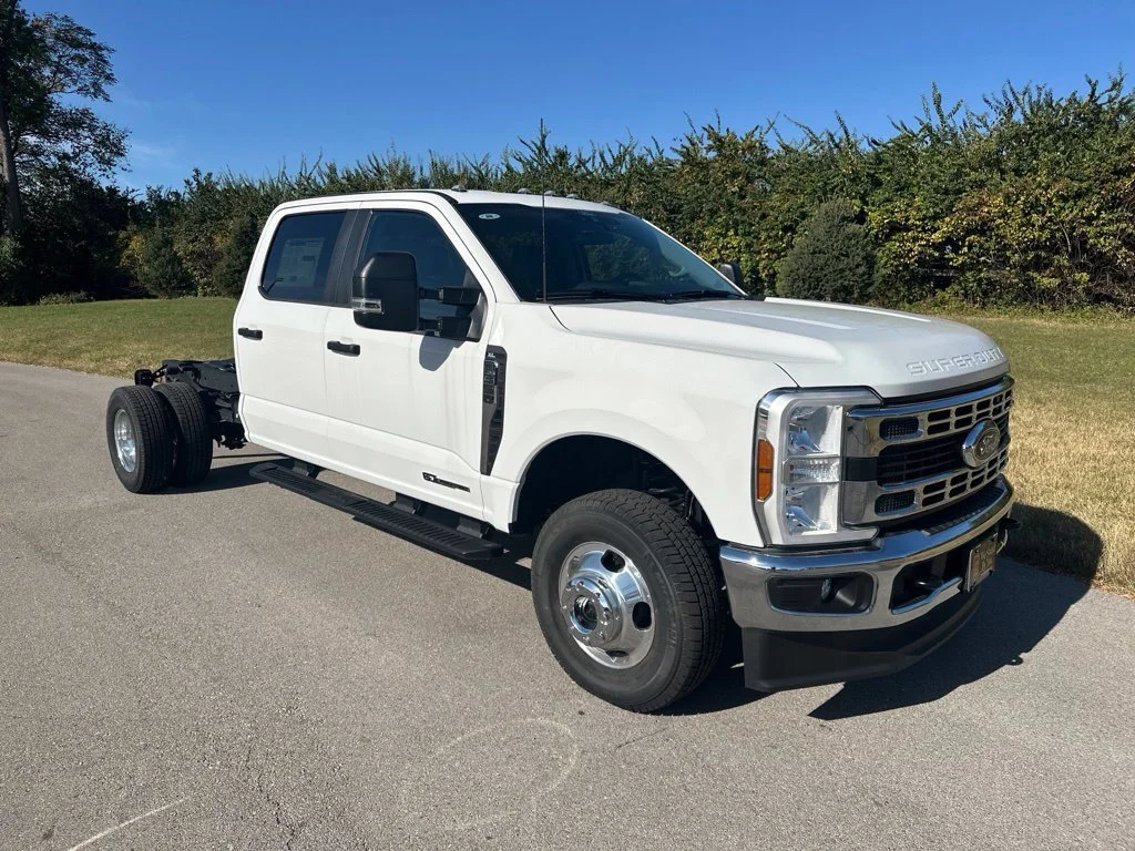 2026 Ford F-350 Super Duty Chassis Cab XL