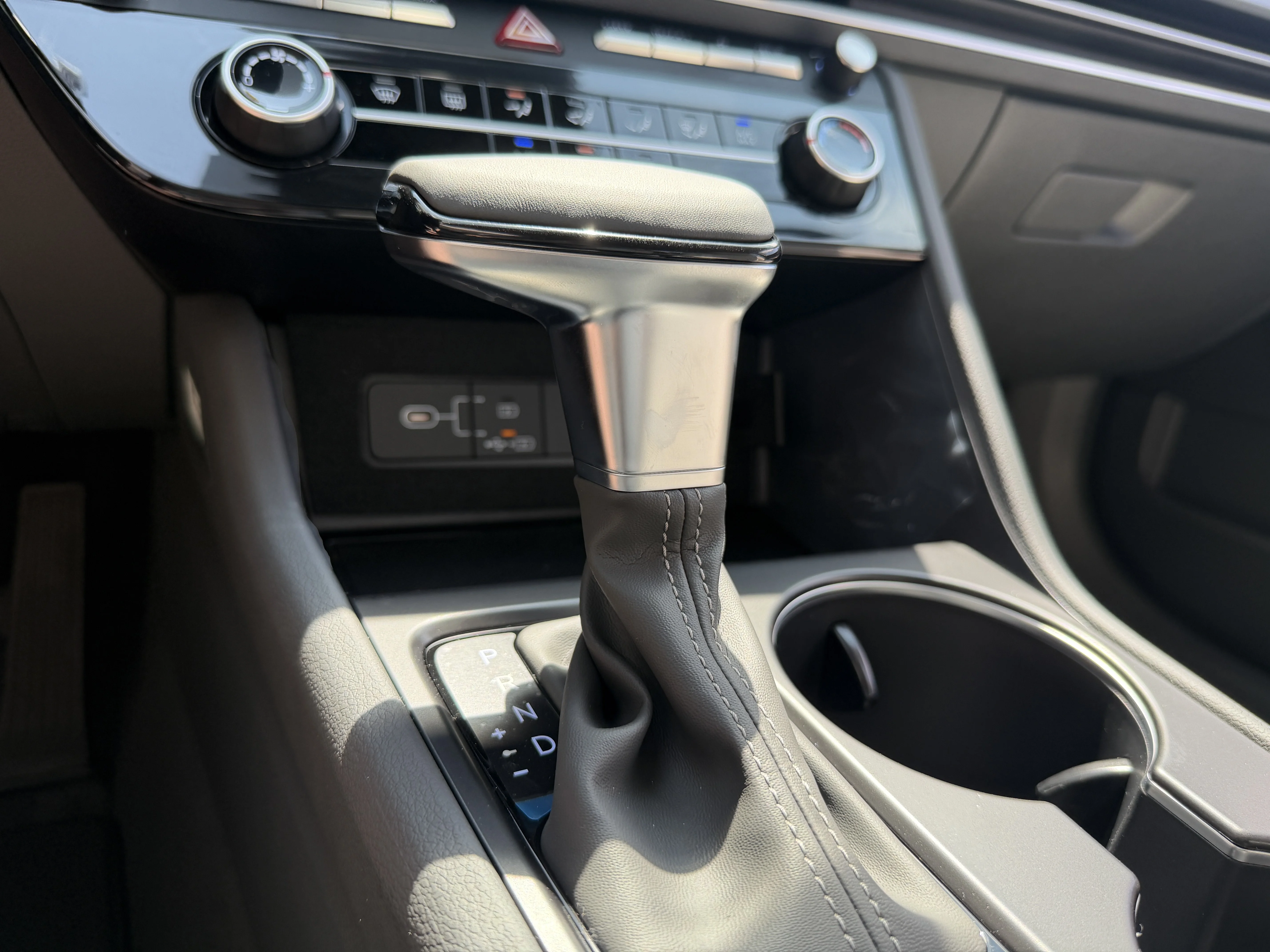 Used 2026 Aero Silver Hyundai SE image 34