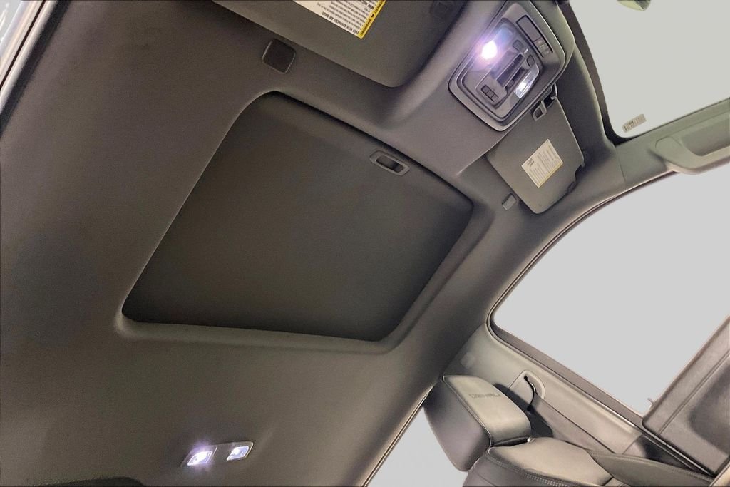Used 2019 Gray GMC Denali image 23