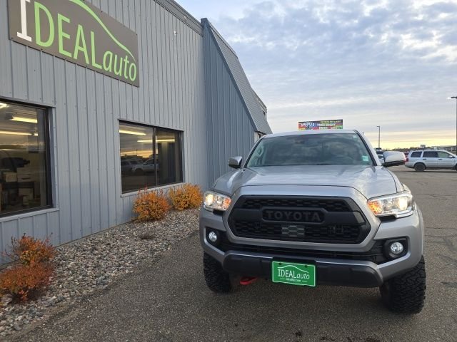 2021 Toyota Tacoma SR photo 3