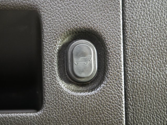 Used 2015 Summit White Chevrolet LT image 15
