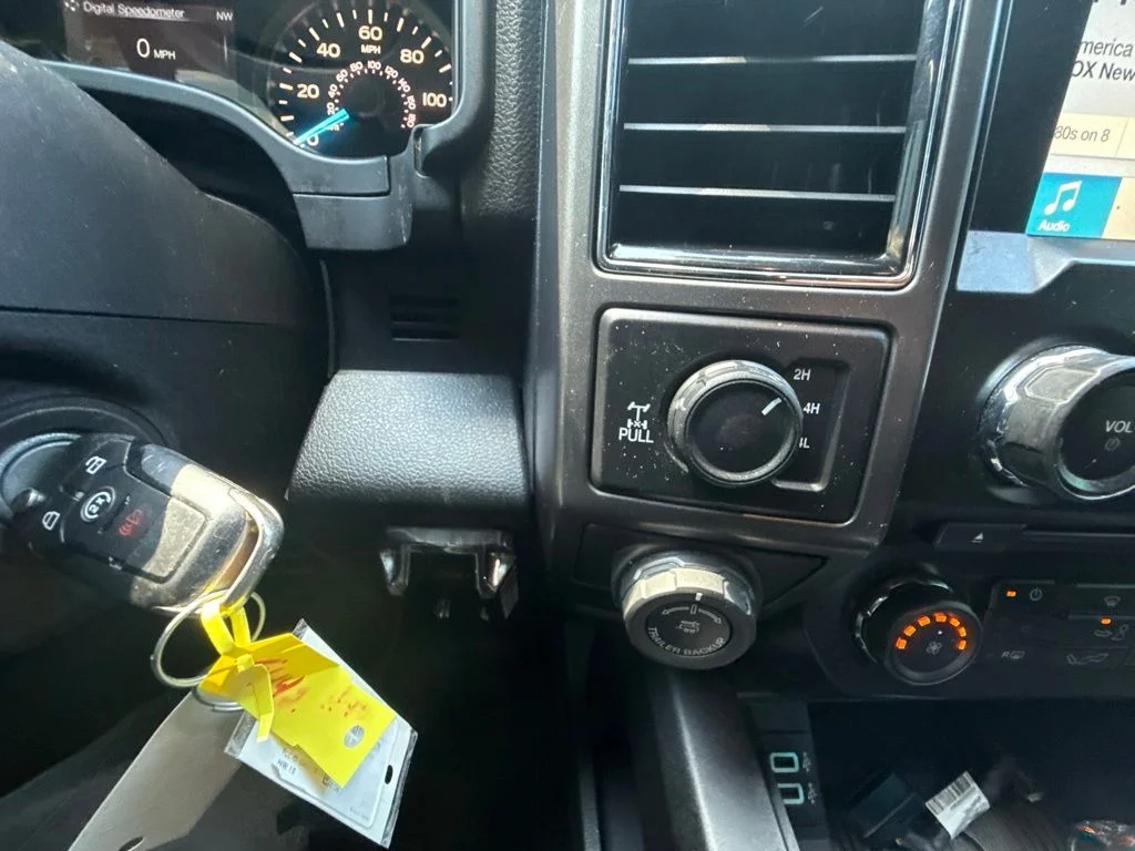 Used 2018 Blue Ford XLT image 16
