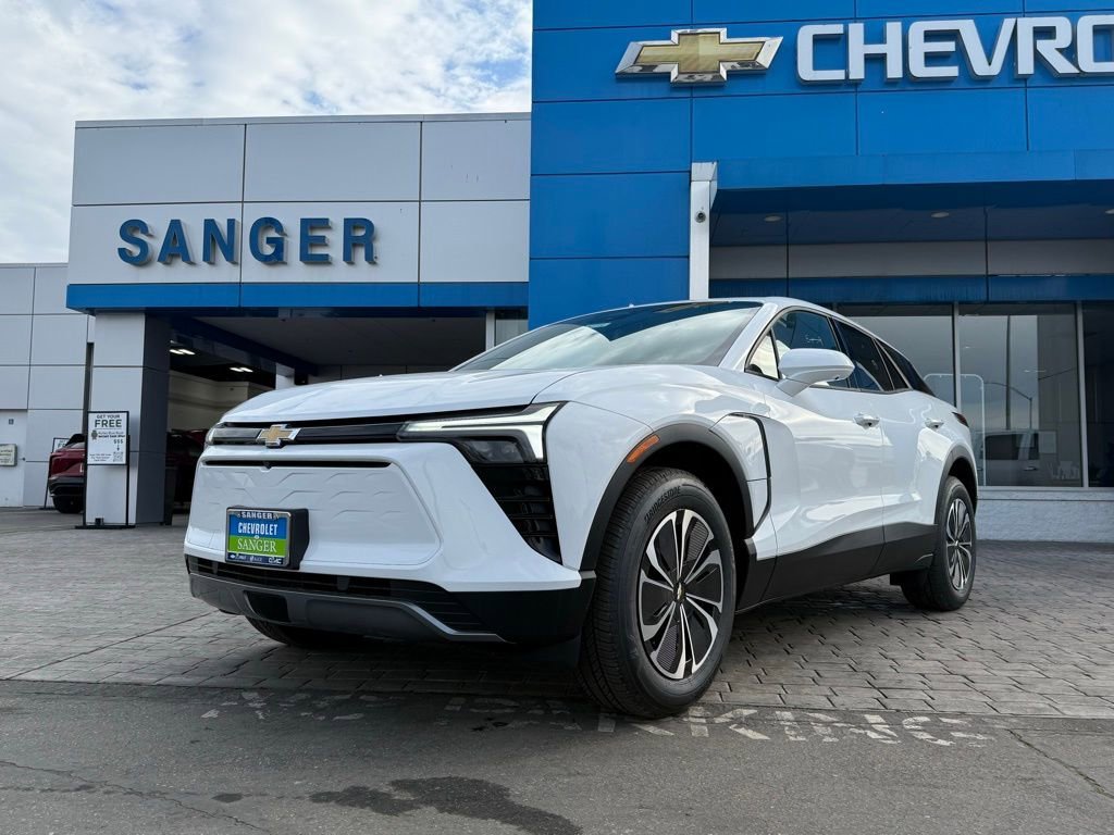 New 2026 Summit White Chevrolet LT image 5