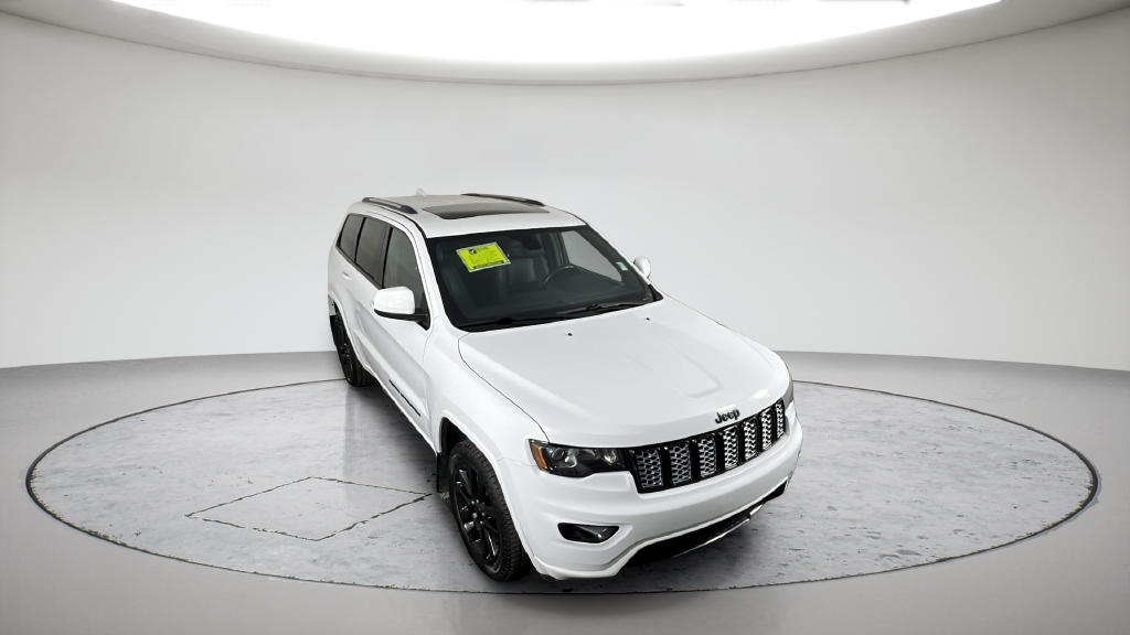 Used 2019 White/off-white Jeep Altitude image 6