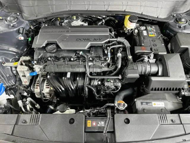 New 2027 Blue Hyundai SE image 21