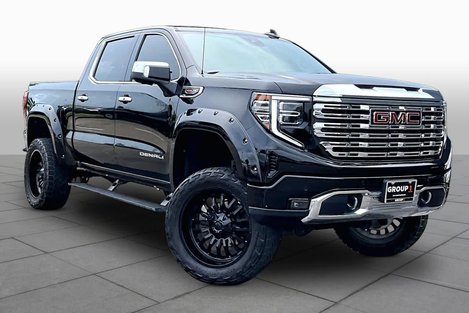 Used 2023 ONYX BLACK GMC Denali image 3