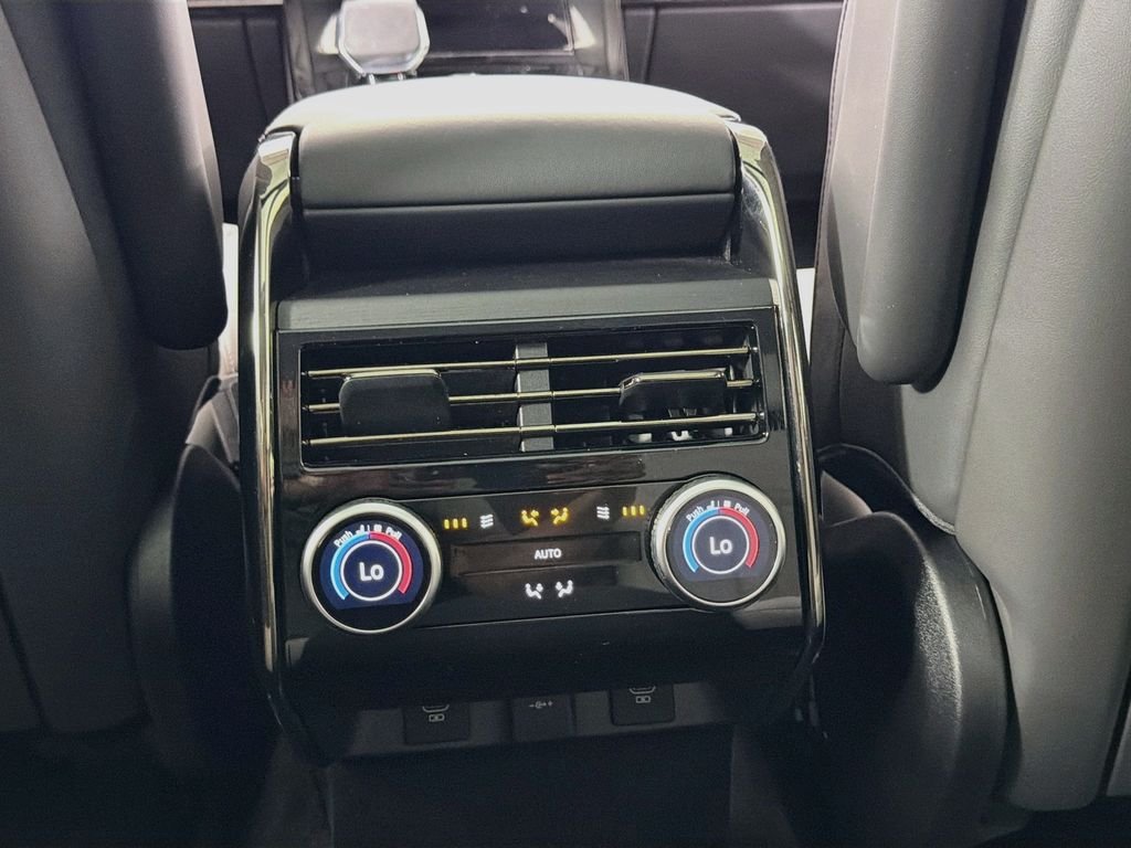 Certified Used 2024 Gray Land Rover Dynamic SE image 27