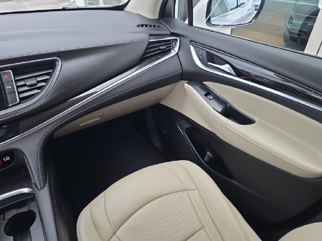 2021 Buick Enclave Essence - Photo 14