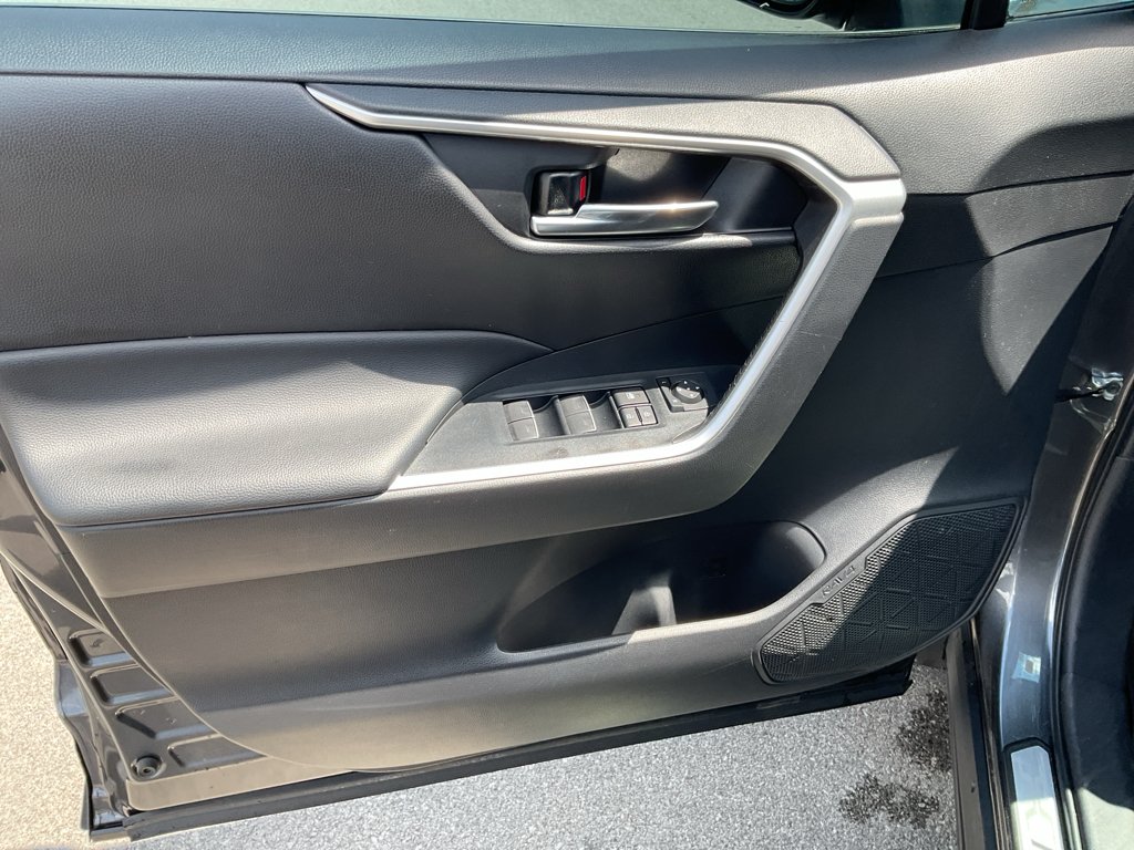 Used 2022 Magnetic Gray Metallic Toyota Hybrid XLE image 20