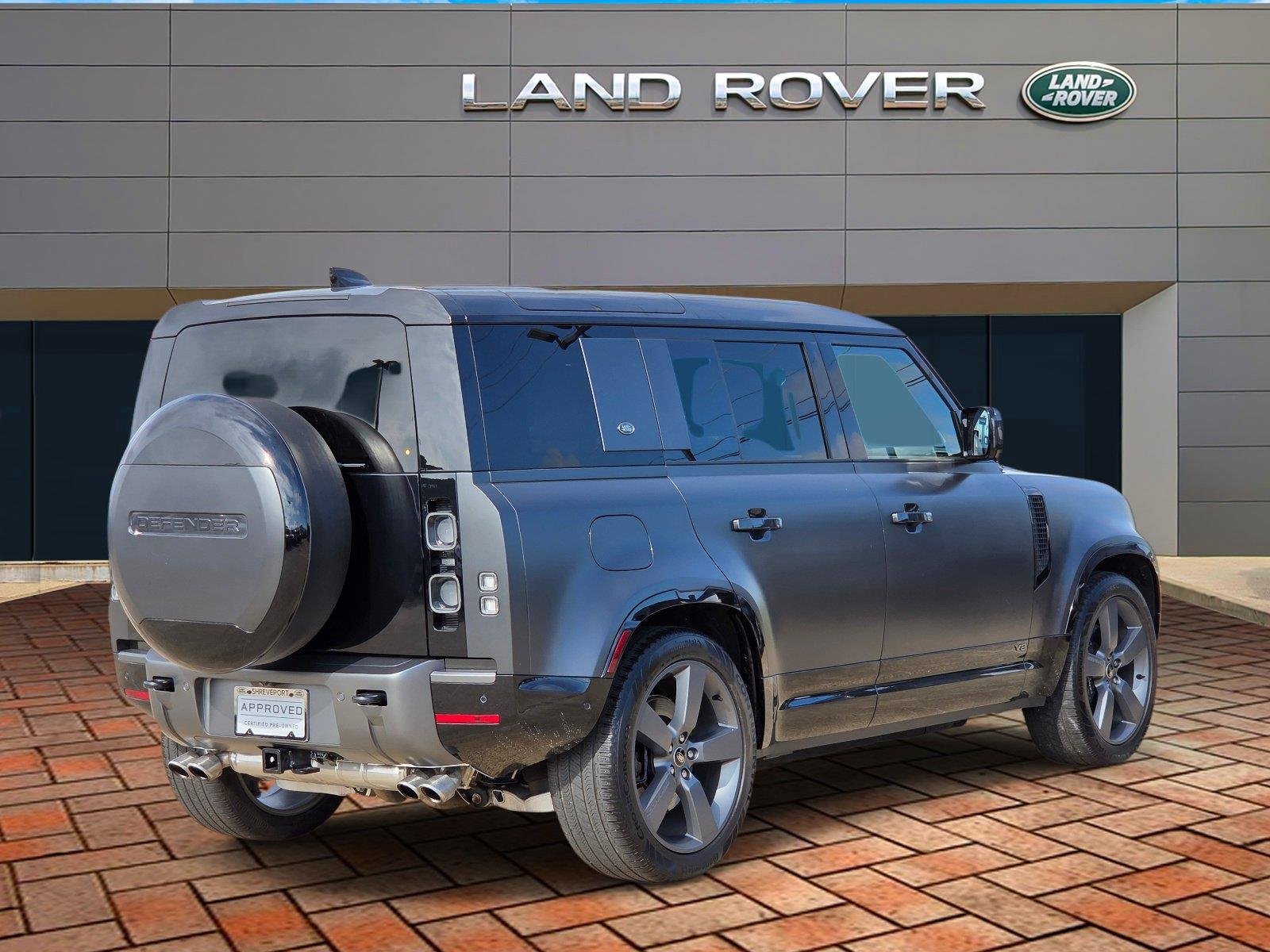 Used 2024 Carpathian Grey Premium Metallic Land Rover Carpathian Edition image 4