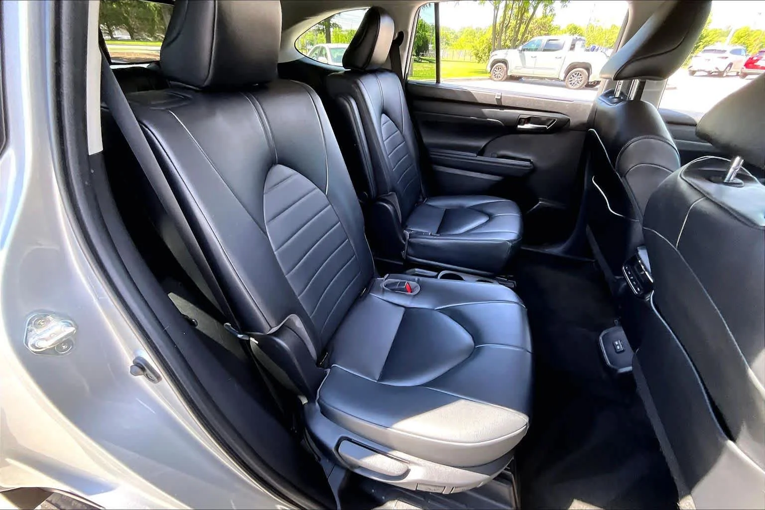 Used 2023 Celestial Silver Metallic Toyota XLE image 21
