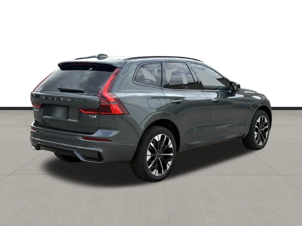 New 2026 Forest Lake Volvo Plus image 5