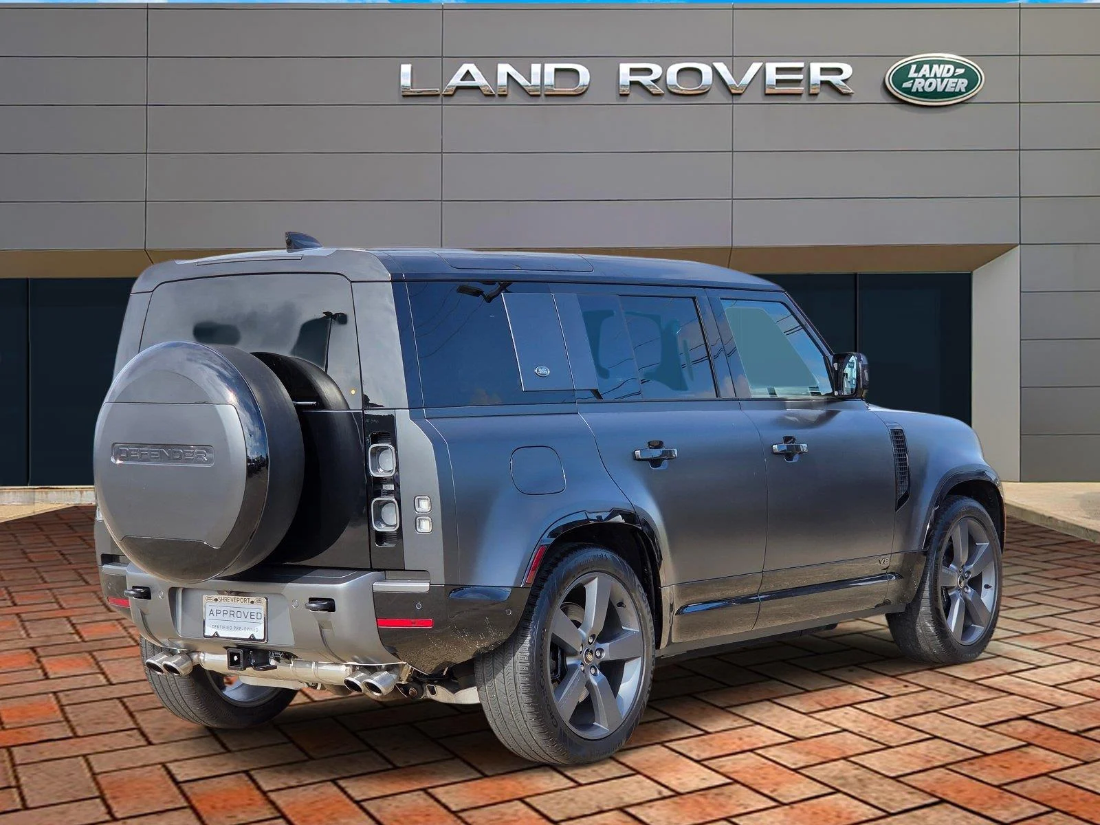 Used 2024 Carpathian Grey Premium Metallic Land Rover Carpathian Edition image 4