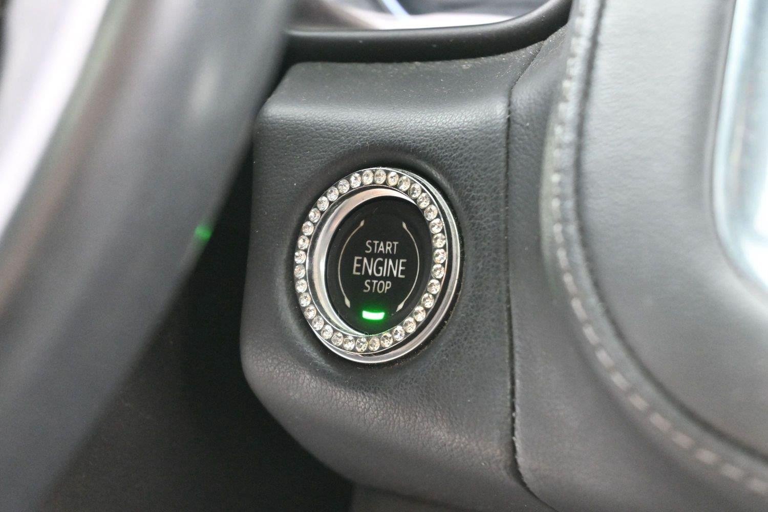 Used 2021 Black Chevrolet Z71 image 25