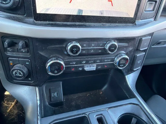 Used 2021 White Ford XLT image 19