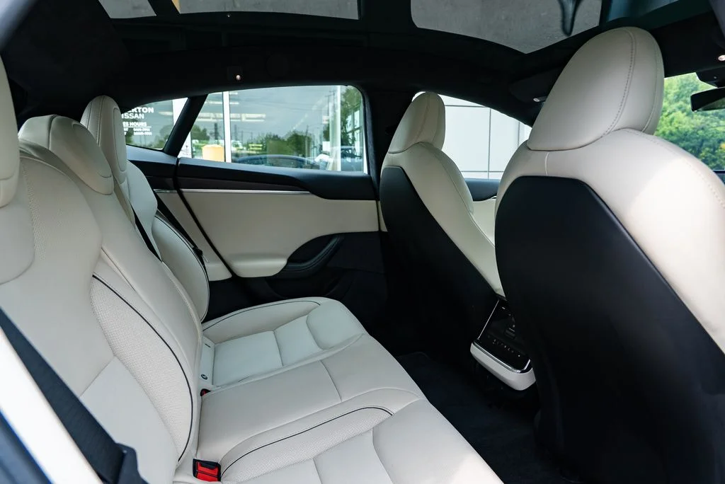 Used 2021 Blue Tesla Plaid image 22