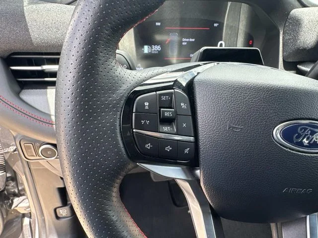 Used 2025 Gray Ford ST-Line image 36