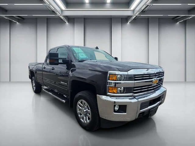 Used 2016 Gray Chevrolet LT image 3