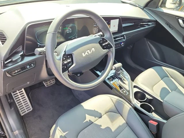 New 2025 Aurora Black Pearl Kia EX Touring image 23