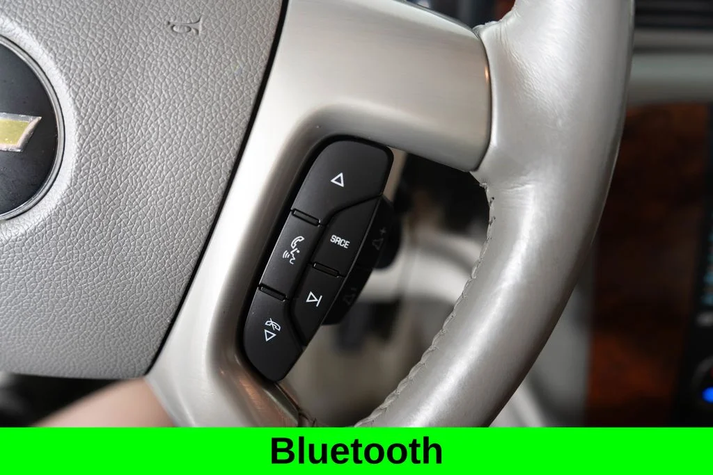 Used 2013 White Chevrolet LTZ image 16