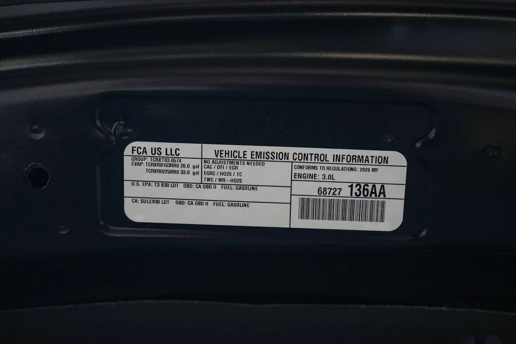 New 2026 Diamond Black Crystal Pearlcoat RAM Express image 28