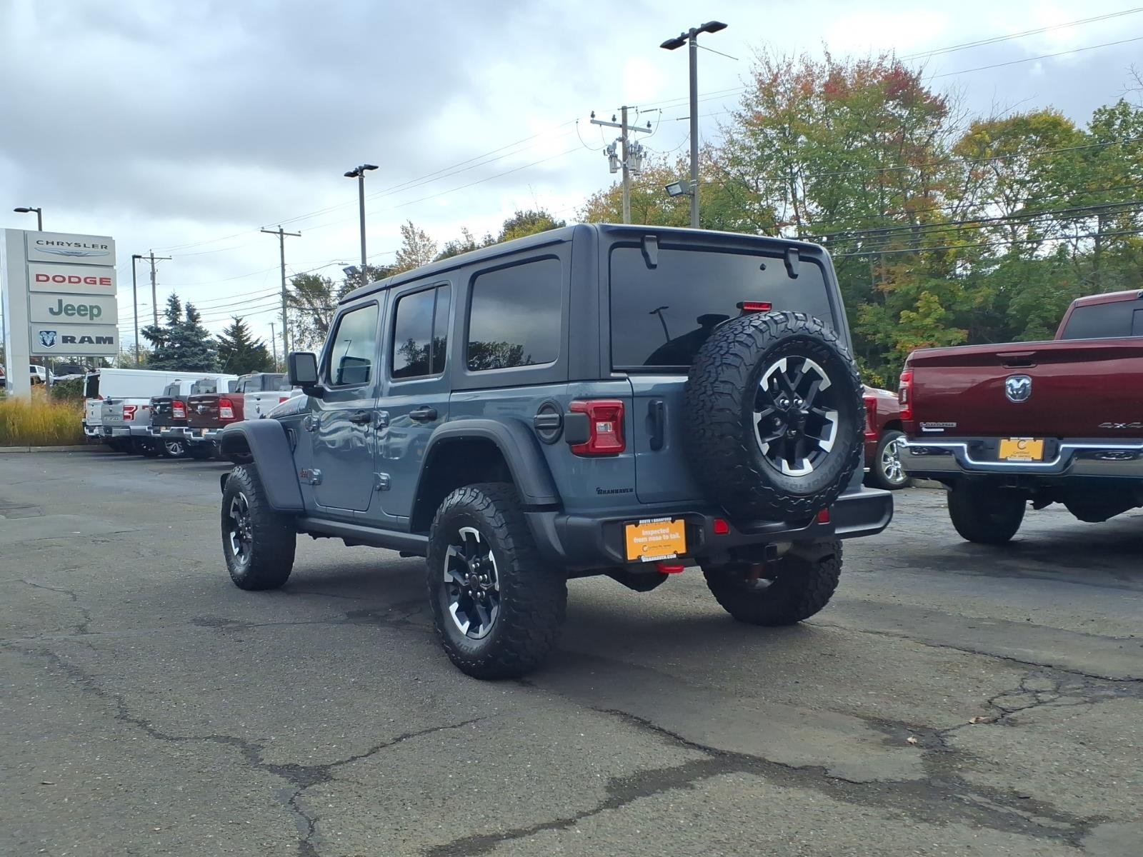 Certified Used 2025 Gray Jeep Rubicon image 5